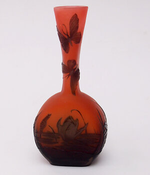 Emile Galle Cameo - Beasts, Bugs, Boats, Landscapes & Aquatics. gallebutterflyaquatic